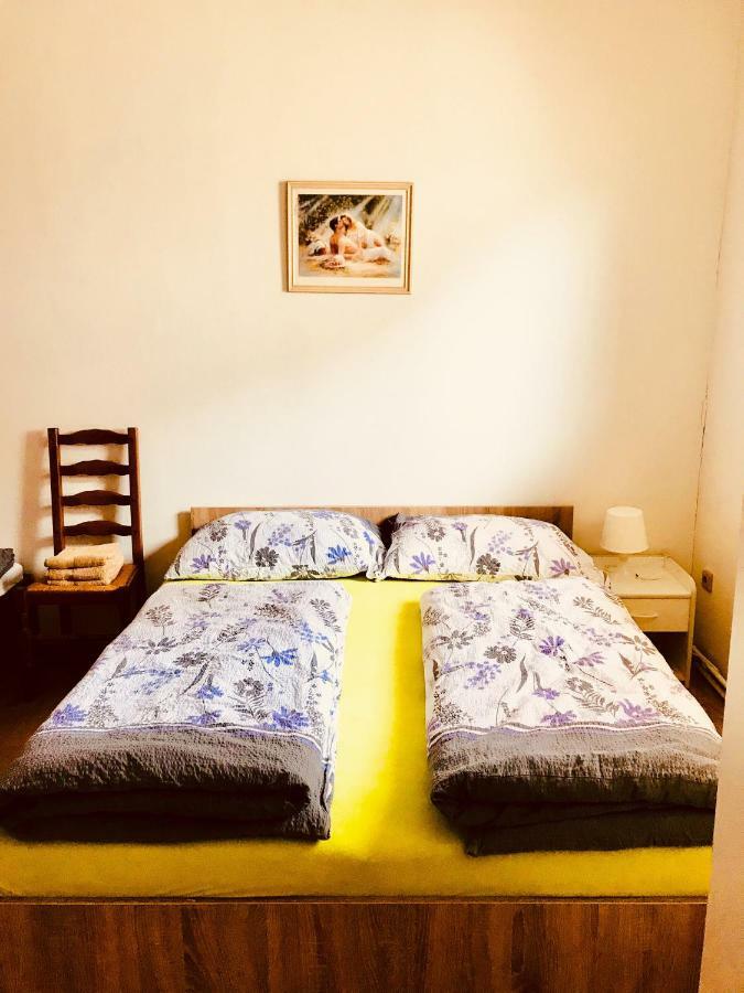 Restaurace Penzion Pod Sumarnikem Tvarozna Lhota Dış mekan fotoğraf